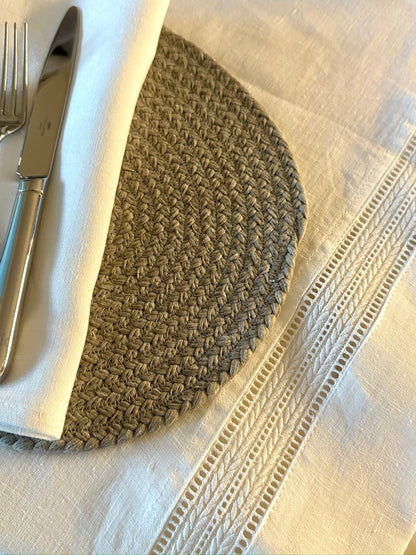 Linen table runner with hemstitch white